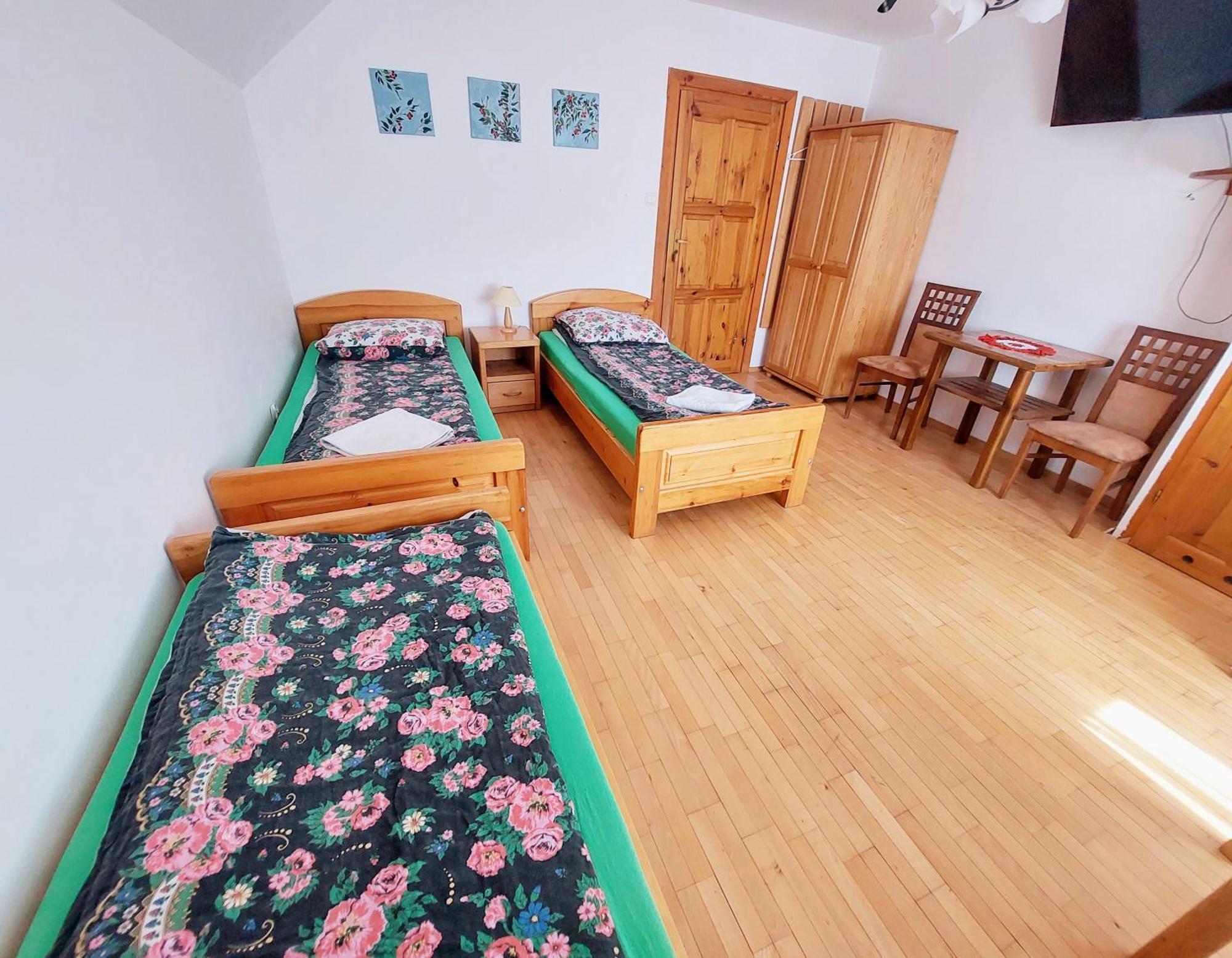 Wisniowy Gaj Villa Ujanowice Buitenkant foto