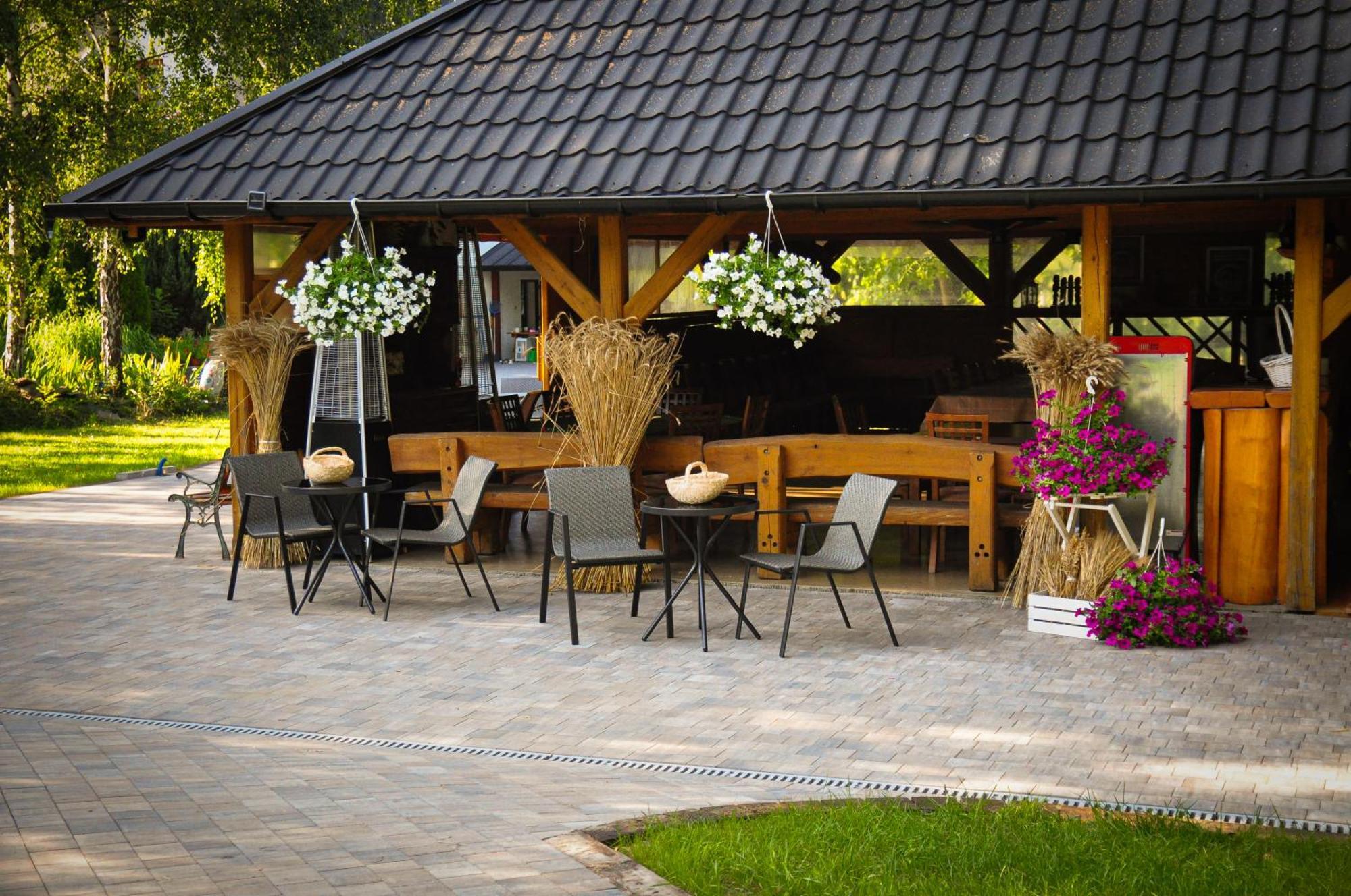Wisniowy Gaj Villa Ujanowice Buitenkant foto