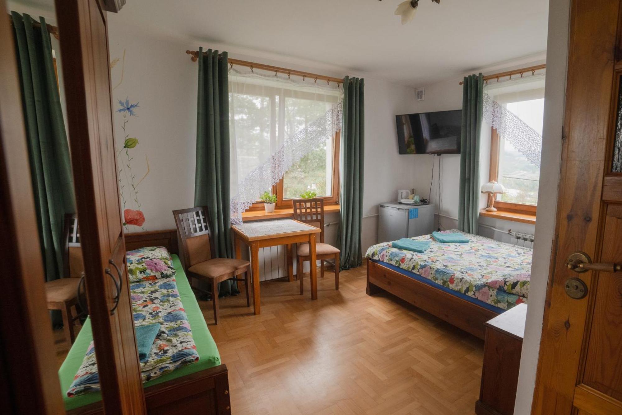Wisniowy Gaj Villa Ujanowice Buitenkant foto